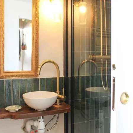 Pleasant With Wifi In The Heart Of Mouzaia Apartment Paris